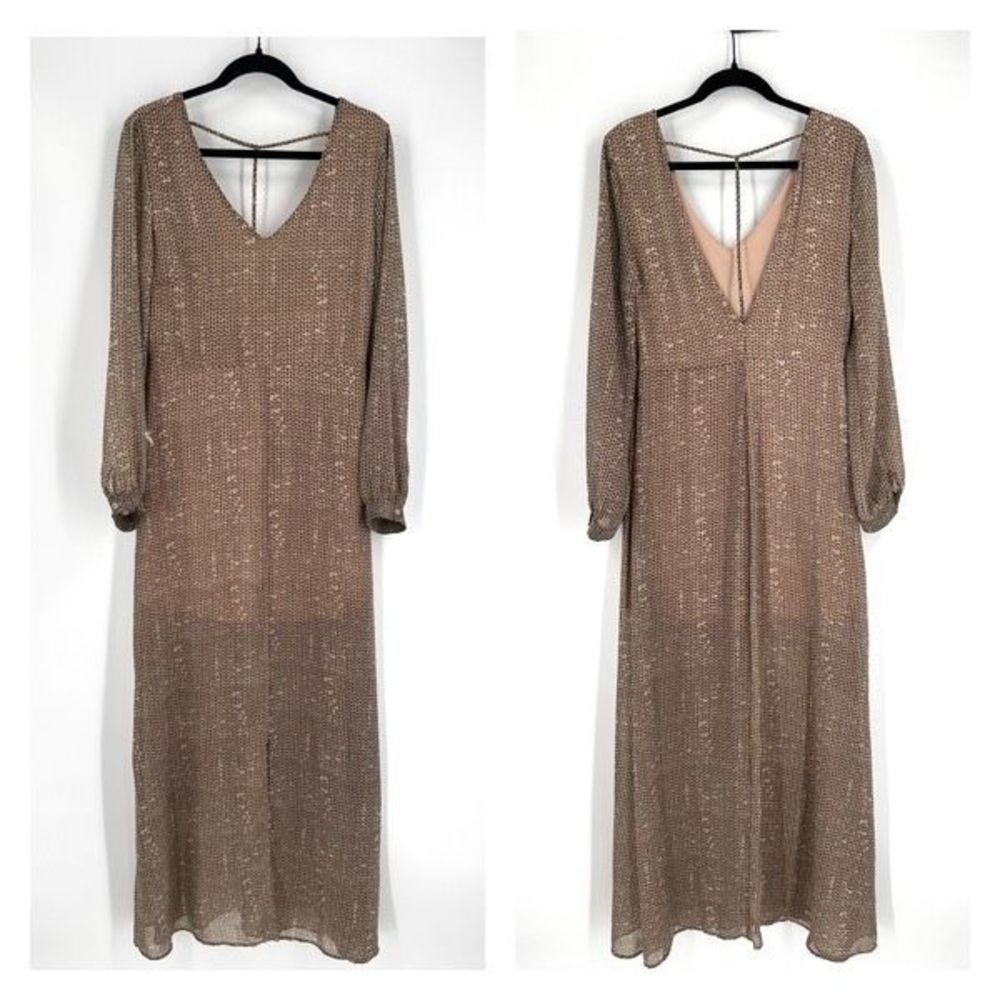 NWT ASTR Women's Chevron Print V Cut Out Back Maxi Dress Tan Large Boho Bohemian